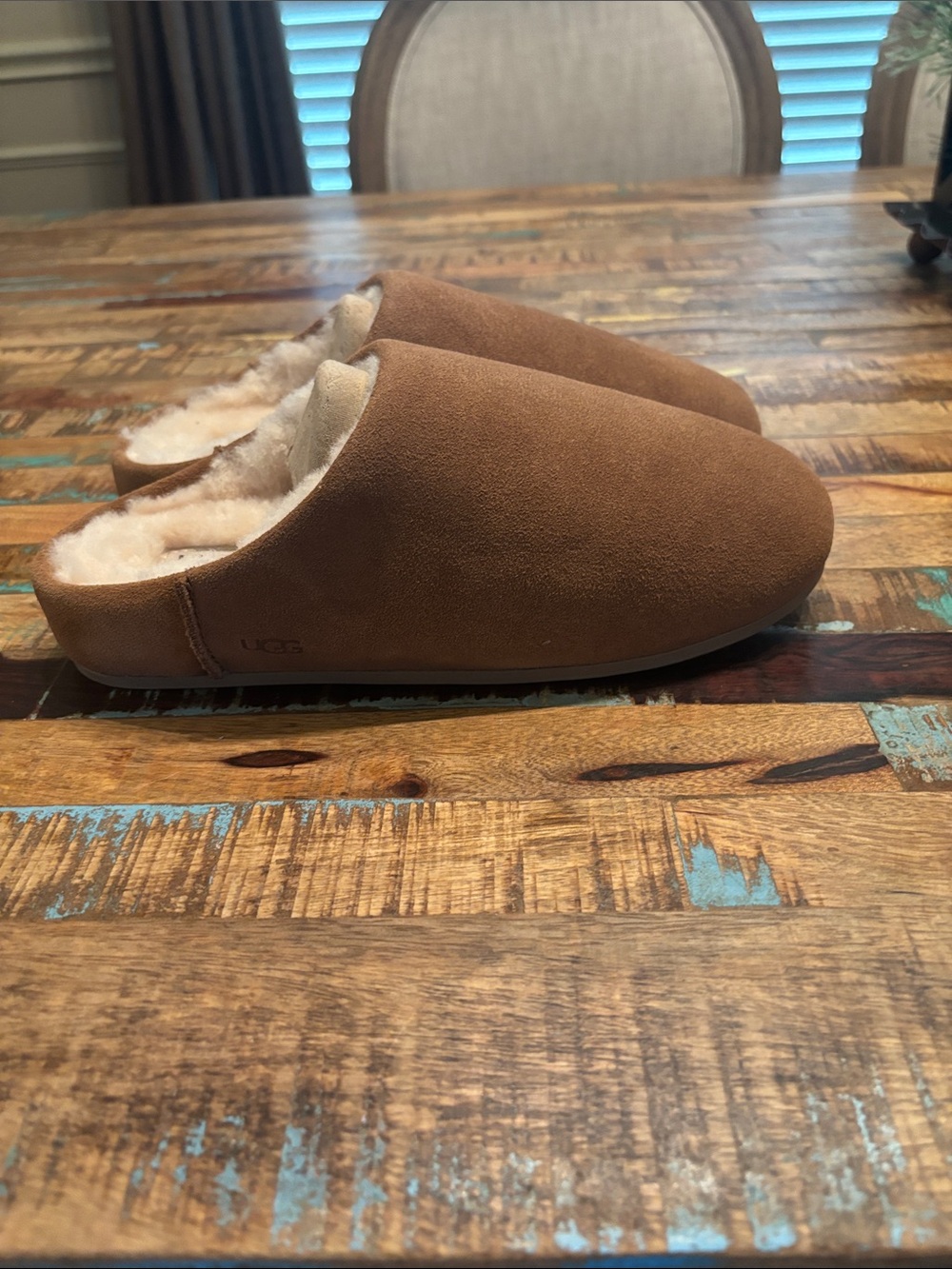 Brand New Women’s UGG Elea Slipper Chestnut SZ 8 MSRP $130
